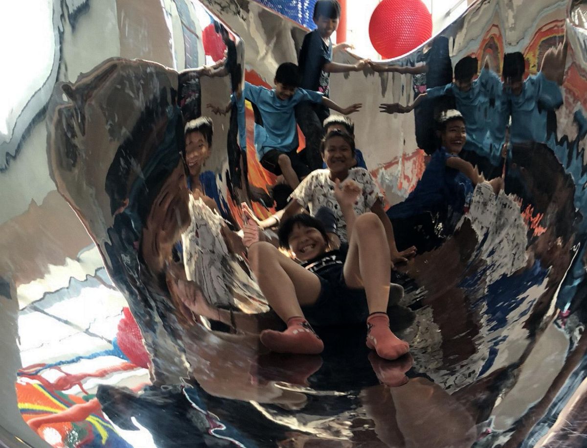 ▲造價4百萬的奇幻魔法堡不鏽鋼巨大溜滑梯。（圖／嘉楠風華酒店提供）