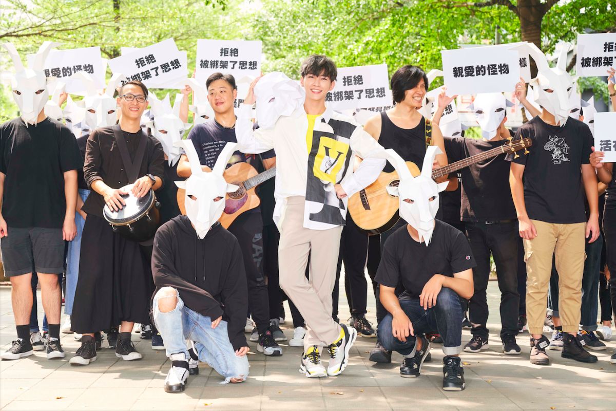 ▲炎亞綸在東區進行快閃活動。（圖／華研國際提供, 2018.09.21）