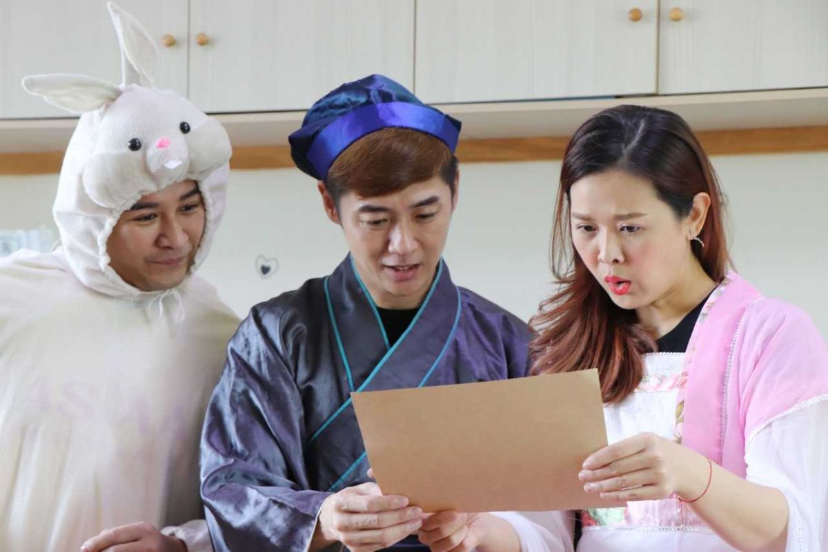 陳宇風（左起）、宋逸民、陳維齡攜手做公益。（圖／藝起發光協會提供，2018.09.22）