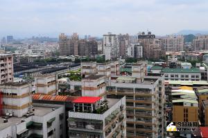 看房市！華南金估都會區外房價跌幅較大　央行明年底前才可能降息
