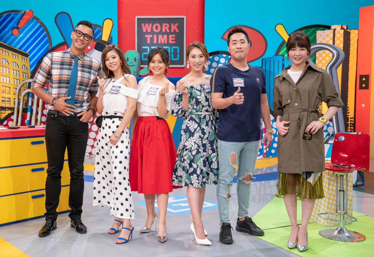 ▲左起陳建州、王采婕、方琦、謝金晶、余祥銓以及舒子晨，大聊星二代酸甜苦辣。（圖／TVBS提供, 2018.09.26）