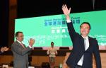 ▲許立明表示此次港灣論壇將是12年來執政最後一次的國際會議,他感性揮手道別。(圖/記者蔡佳宏翻攝 , 2018.09.27) ▲許立明表示此次港灣論壇將是12年來執政最後一次的國際會議,他感性揮手道別。(圖/記者蔡佳宏翻攝 , 2018.09.27)