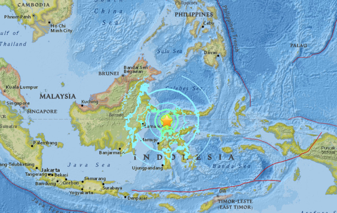 印尼蘇拉威西島7.5強震　當局發布海嘯警報
