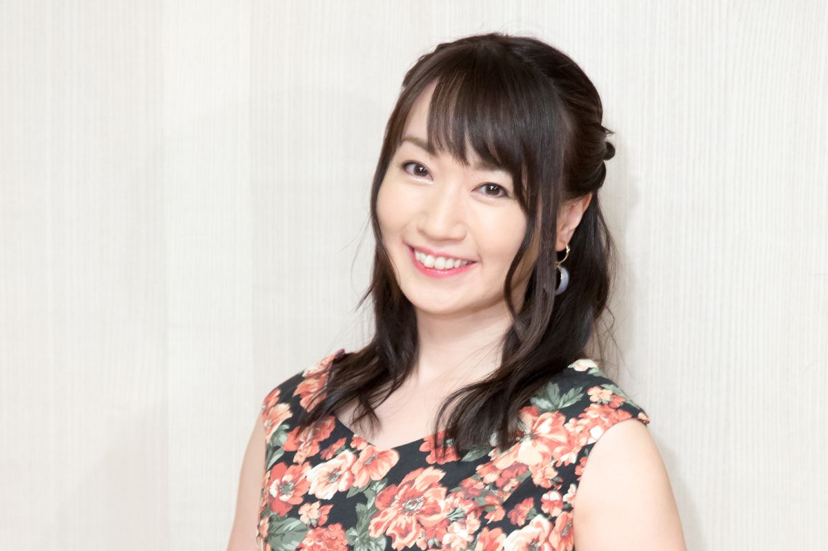 ▲水樹奈奈曾拿苦茶惡整工作人員。（圖／華納, 2018.9.28）