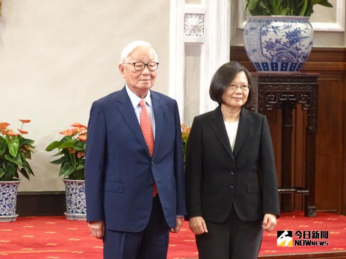 「這是什麼政府？」張忠謀任APEC領袖　國籍悄悄變台灣
