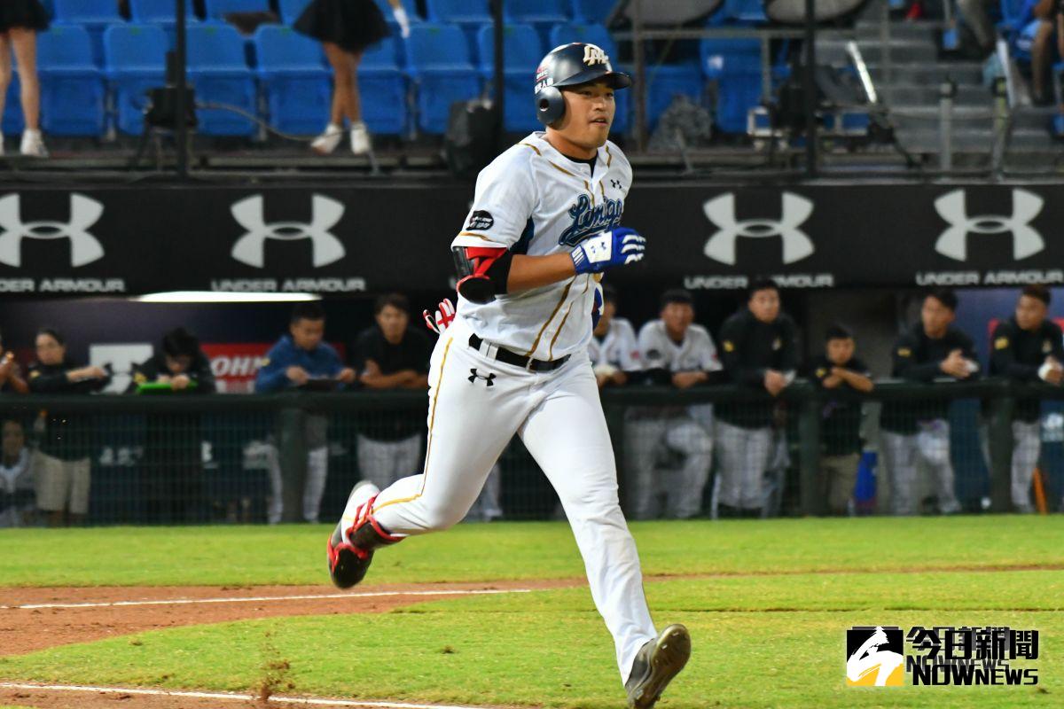 ▲Lamigo桃猿朱育賢。（圖／記者葉政勳攝 , 2018.10.02）