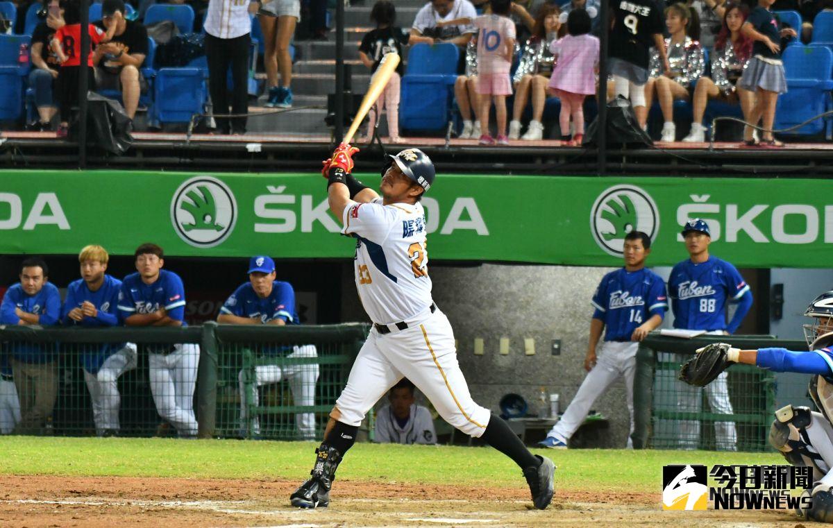 ▲Lamigo桃猿陽耀勳。（圖／記者葉政勳攝 , 2018.10.02）