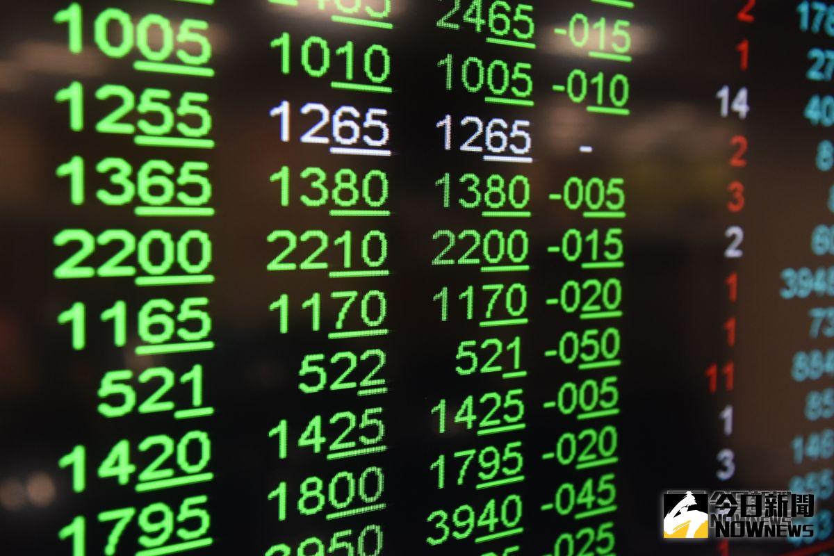 ▲台北股市10月4日開盤跌37.75點，加權股價指數以10826.19點開出，隨後大跌超過140點、年線失守，回測到10710點附近。（圖／NOWnews 資料照片）