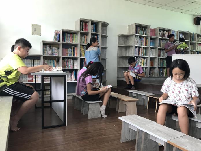 6.學生使用「幸福圖書館」實景。