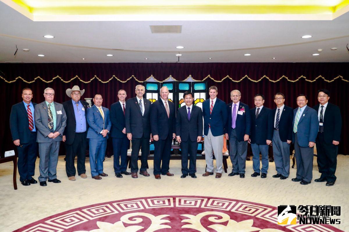 美國懷俄明州長米麥特率團拜會市長林佳龍(圖／市政府提供2018.10.5)
