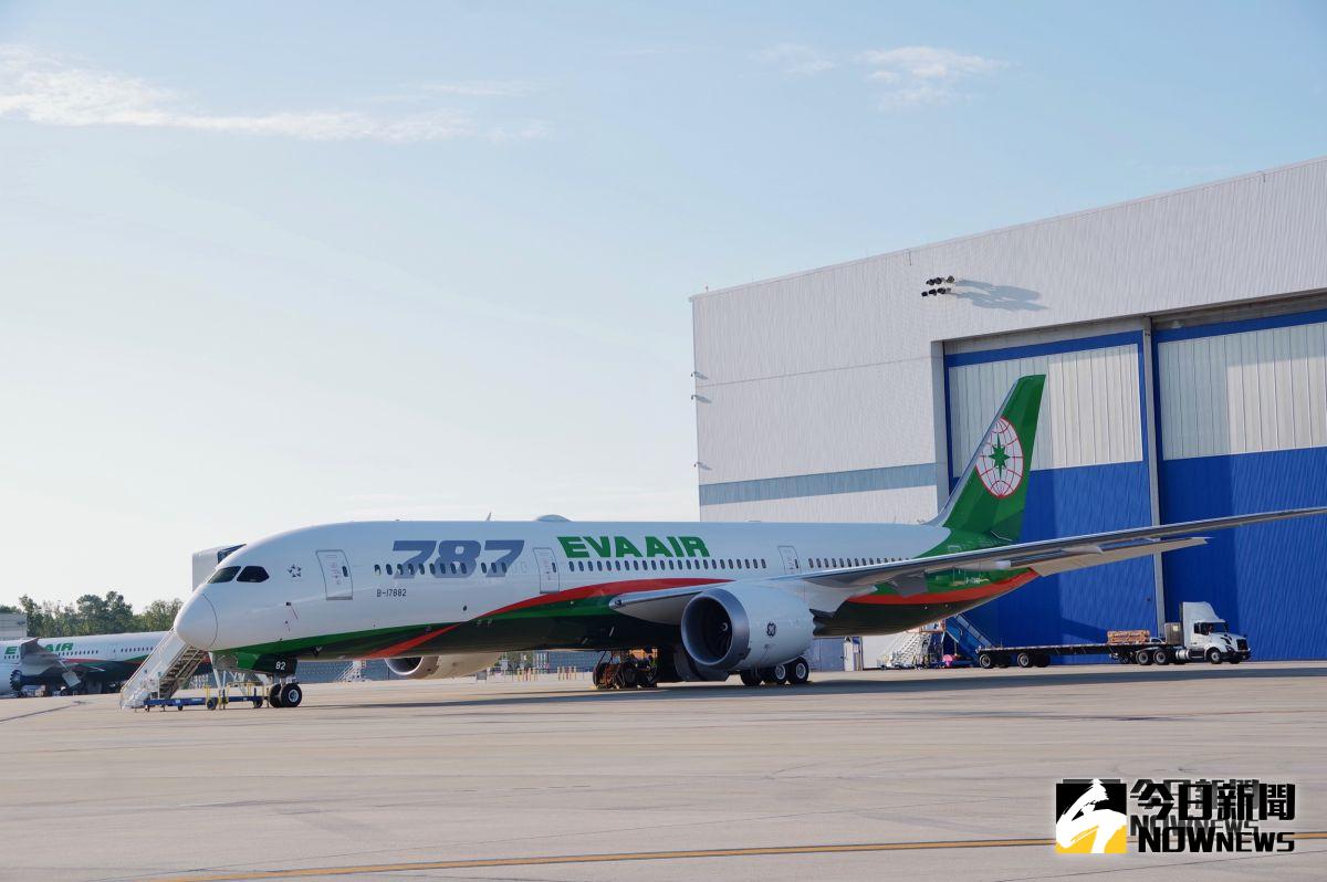 ▲長榮航空首架 787 客機，交機典禮就在南卡羅萊納州的波音工廠。（圖／記者陳致宇攝）