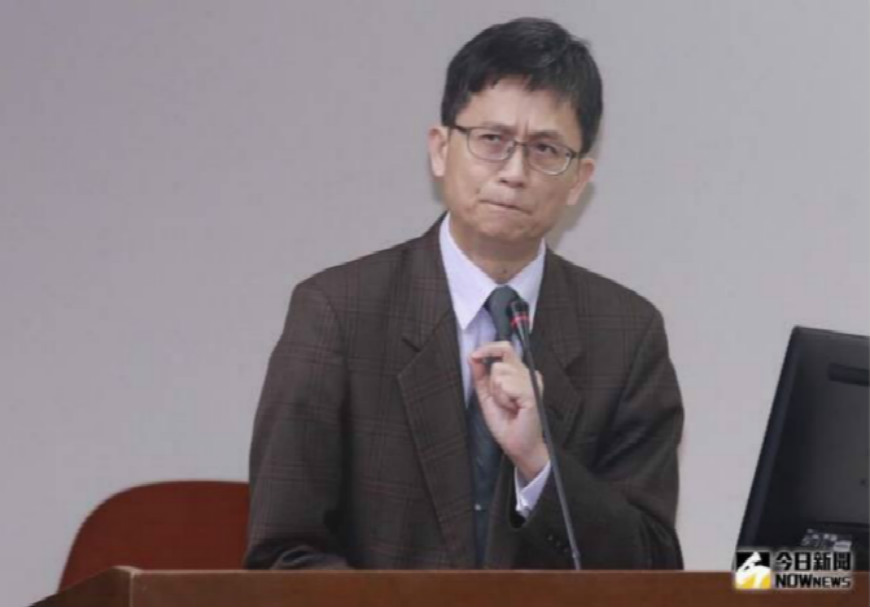 ▲「珍愛藻礁」公投獲得70萬連署書，公投案勢在必行，環保署前副署長、人權律師詹順貴強調，保護藻礁才是目的，公投只是手段，雙方放開既定立場，溝通對話，才能都贏，並免去被核四重啟公投混水摸魚、漁翁得利的機會。（資料照／記者葉政勲攝 , 2018.03.20）