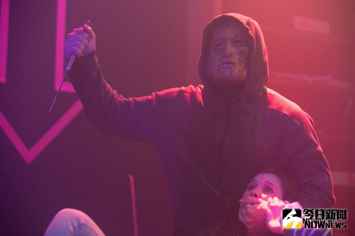 ▲去遊樂園鬼屋真遇到殺人魔，怎麼辦？（圖／CATCHPLAY，2018.10.10）