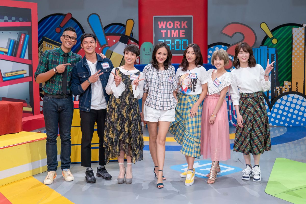 ▲舒子晨（右）自爆暗戀情事。（圖／TVBS提供, 2018.10.11）