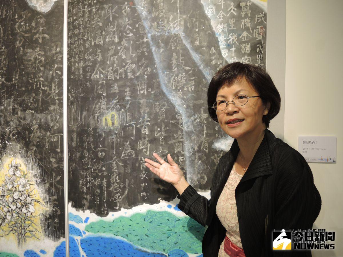 ▲國立彰化生活美學館舉辦「藝享世界-姚淑芬創作展」，觀眾可以細細品味作品中所散發之生命力與對話力。（圖／記者陳雅芳攝，2018.10.11)