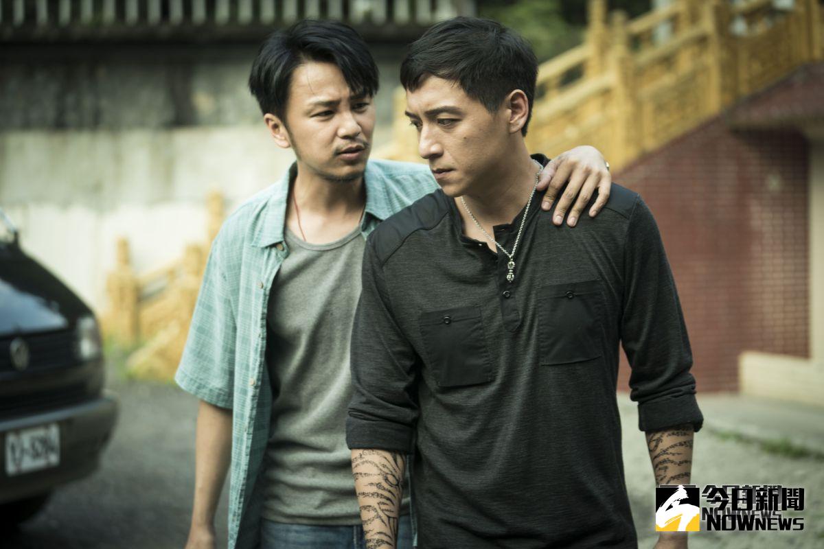 ▲張書偉（左）想跟鄭人碩演床戲。（圖／威視，2018.10.12）