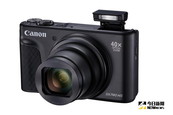 ▲Canon 這款口袋型數位相機，因為有24-960 mm的便利變焦拍攝錄影功能，可以隨時方便隨手拍近~遠距的物體。（圖/廠商提供）