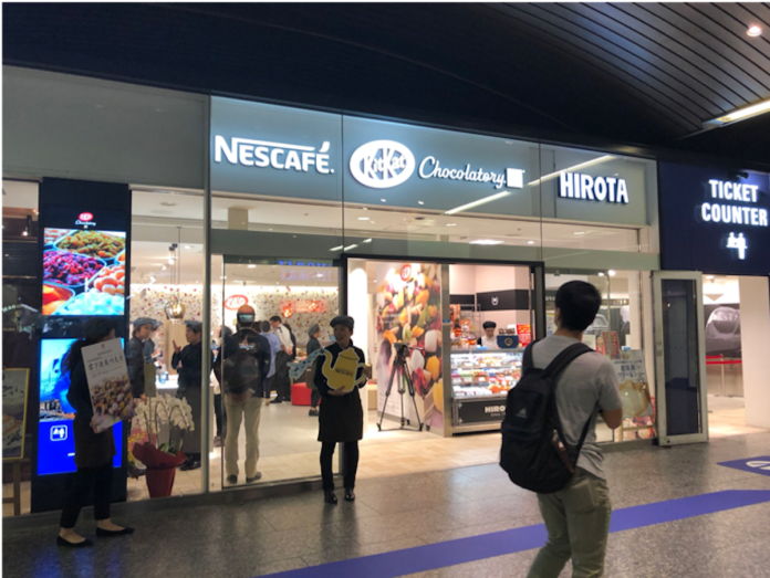 ▲KitKat高級甜點名店 日本大阪南海難波站展新店。(圖/公關照片)
