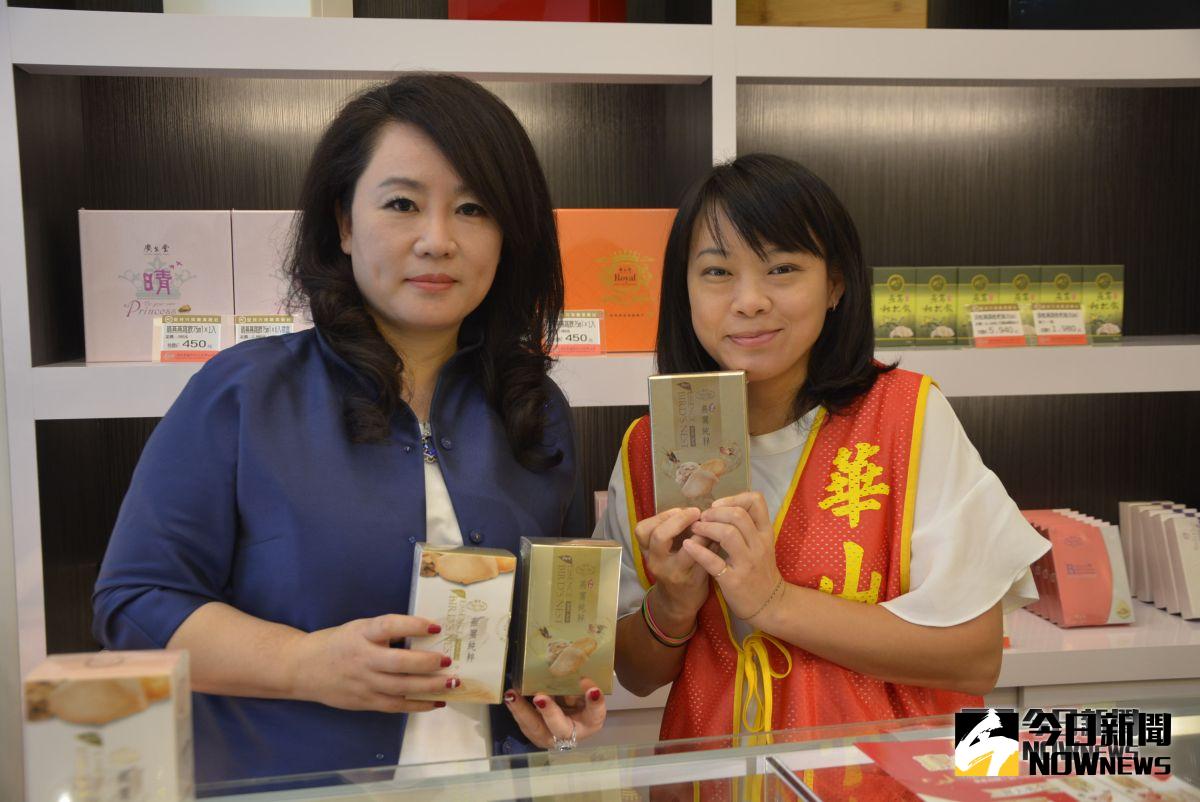 ▲華山基金會感謝王靜美回饋的心意與善心。（圖／記者郭政隆攝影2018.10.20）