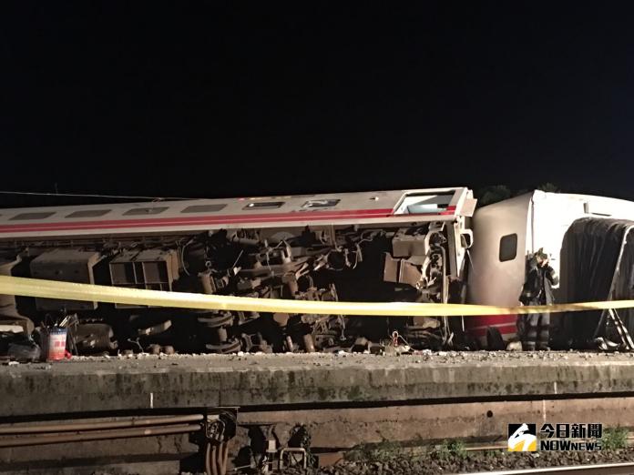 ▲台鐵普悠瑪列車21日在蘇澳翻車出軌，造成多人死傷。（圖／記者陳志仁攝）