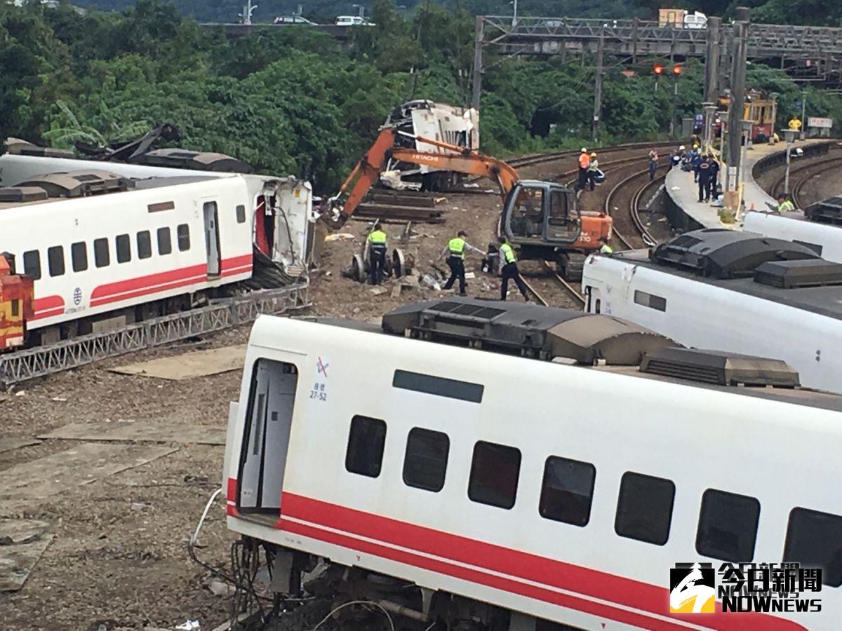 ▲普悠瑪翻覆列車現況。（圖／記者陳志仁攝, 2018.10.22）