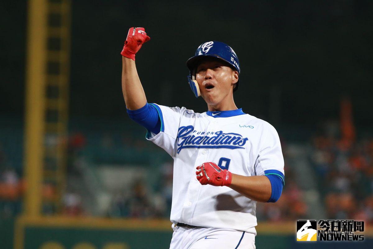 ▲中職季後挑戰賽富邦悍將vs.統一7-ELEVEn獅GAME4。富邦悍將林益全。（圖／記者葉政勳攝 , 2018.10.22）