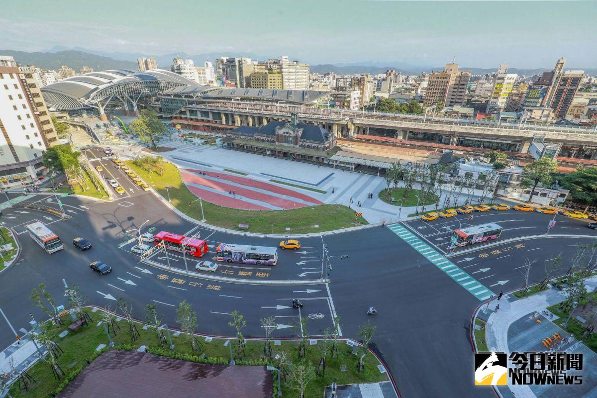 ▲台中火車站舊站、新站已啟用，「車站三代同堂」的格局相當珍貴型(圖／記者柳榮俊翻攝2018.10.23)