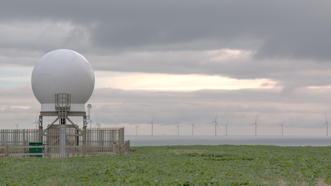 攜手台大與工研院捕捉颱風 沃旭引進雙雷達系統來台研究

