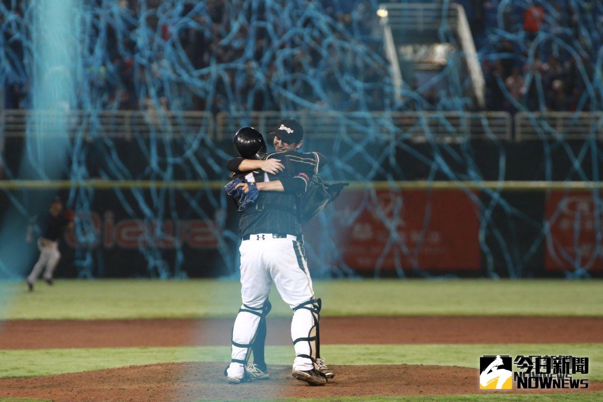 Lamigo桃猿隊勇奪總冠軍。（圖／葉政勳攝）