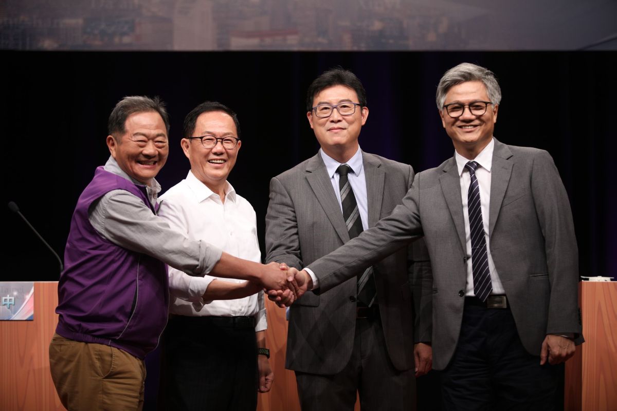 ▲除了柯文哲之外的 4 名參選人，丁守中和姚文智的聲量互爭 2、3 名；至於李錫錕與吳蕚洋則落後。（資料圖片 / 姚文智辦公室提供）