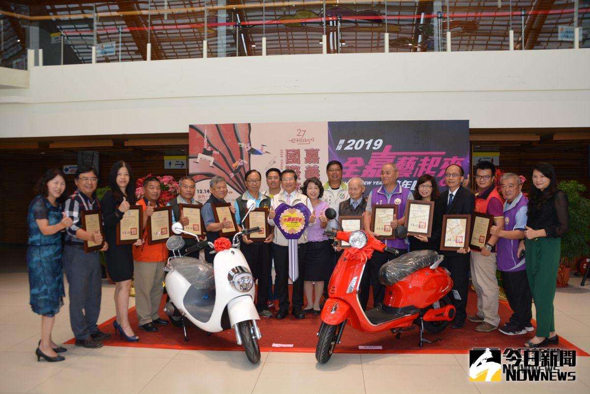 ▲今年跨年晚會，準備了12部電動自行車大放送。（圖／記者郭政隆攝影2018.11.5）