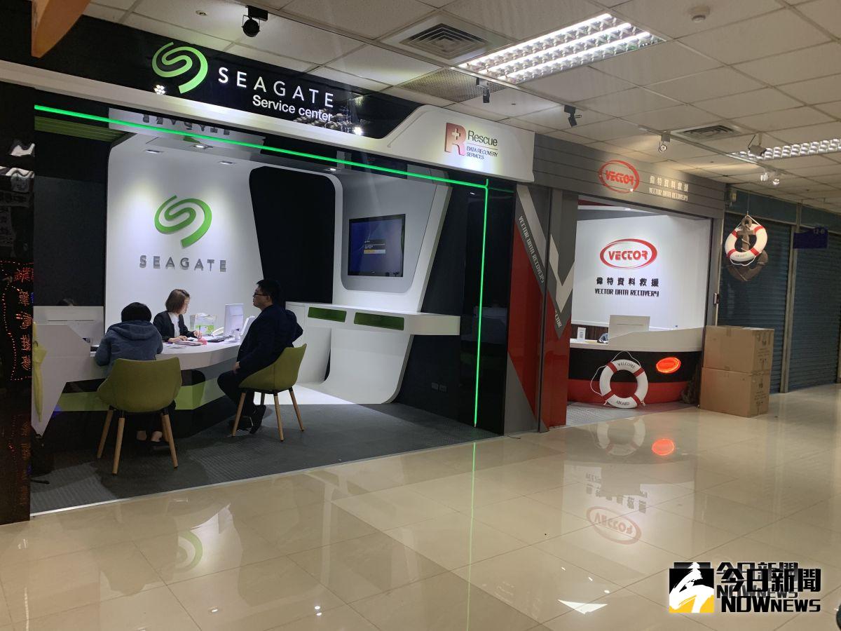 ▲將資料存放在硬碟或雲端內，就真的可以高枕無憂了嗎？一起來了解資料備份與硬碟維修保固不可不知道的重要觀念吧！（圖／記者劉士成攝）