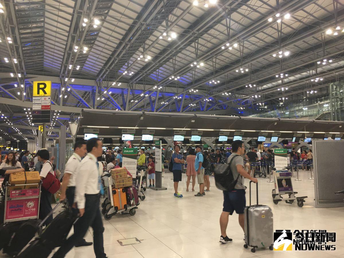 ▲即日起自蘇凡納布機場、廊曼機場等 5 個主要國際機場入境旅客，皆可於出發前上網申請電子落地簽（ EVOA ）。（圖／記者陳致宇攝）