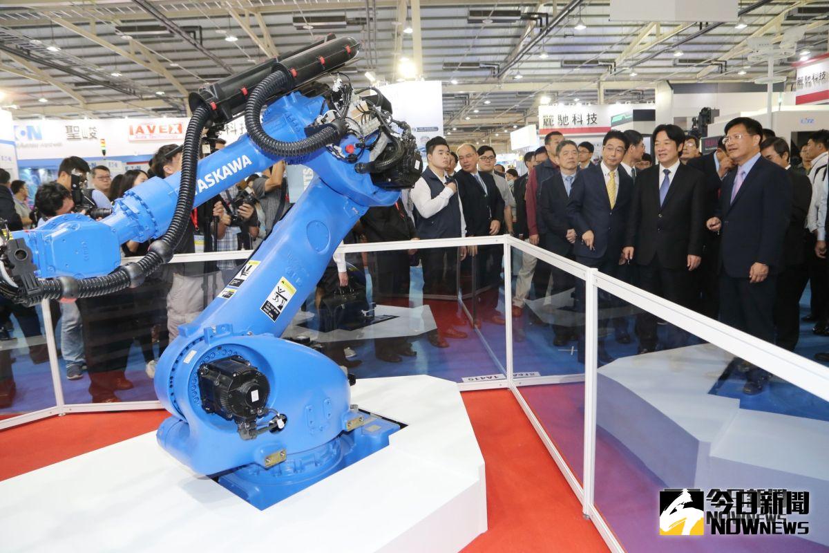 ▲中華經濟研究院發布經季調後的2022年4月台灣製造業採購經理人指數（PMI），已連續22個月呈現擴張，惟指數續跌1.5個百分點至56.3%。(示意圖／NOWnews資料照片)