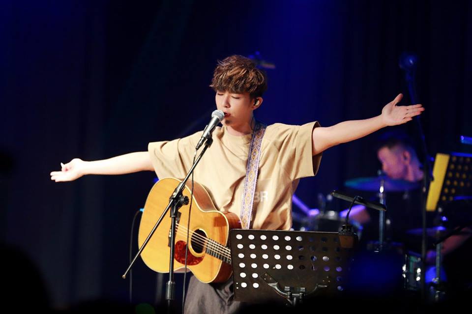 ▲炎亞綸對於劈腿傳聞，親自寫下回應。（圖／翻攝臉書, 2018.11.07）