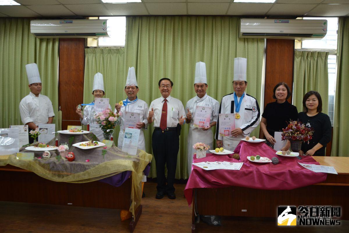 ▲嘉義大同技術學院展現師生餐飲、烘焙專業實力。（圖／記者郭政隆攝影2018.11.8）