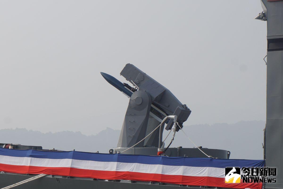 ▲派里級艦上MK13飛彈發射臂，能夠發射標準防空飛彈與魚叉反艦飛彈。（圖／記者呂炯昌攝, 2018.11.8）