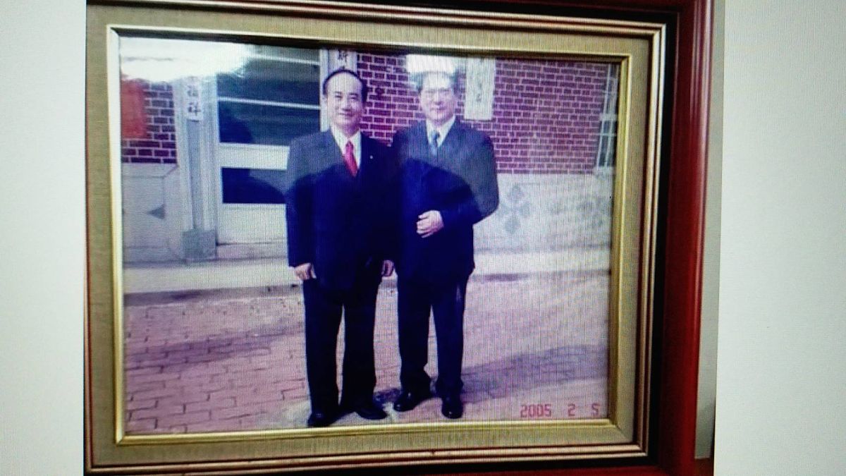 民進黨高雄立委管碧玲8日在臉書發文表示，就在藍委王金平再度於旗山替韓國瑜造勢的同時，王的多年老友，也就是現任「台灣商業聯合總會的常務監事」蘇宗光，跳出來挺民進黨候選人陳其邁。（圖/翻攝自管碧玲臉書）