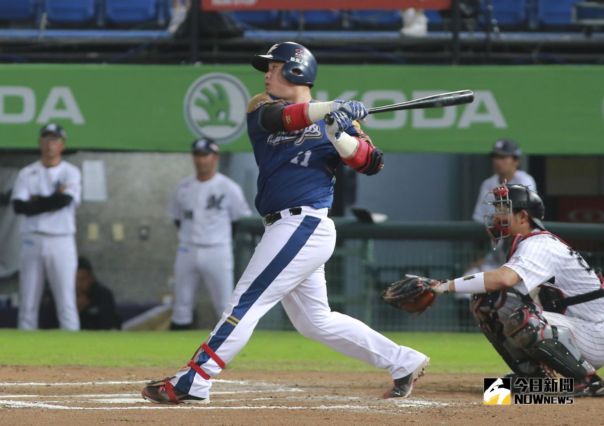 ▲Lamigo桃猿千葉羅德交流賽，Lamigo桃猿林泓育敲出全壘打。（圖／記者葉政勳攝 , 2018.11.09）