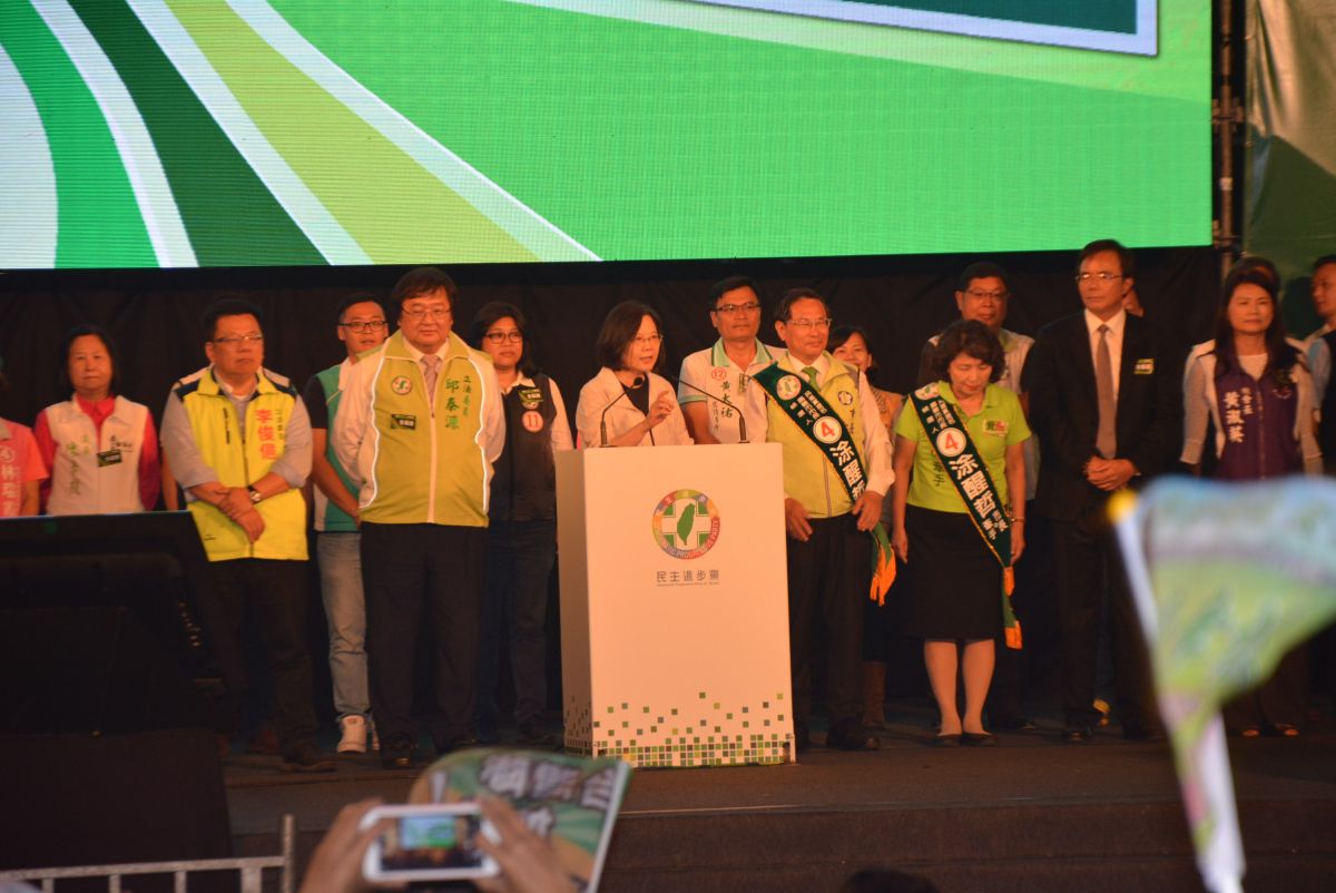 ▲蔡英文總統為涂醒哲站台、助選。（圖／記者郭政隆攝影2018.11.11）
