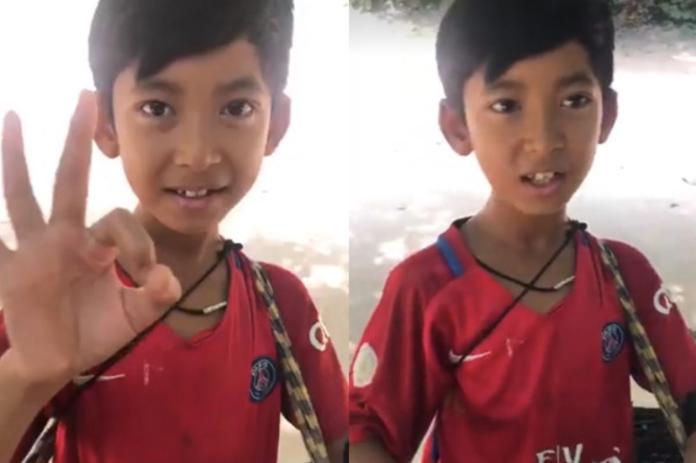 ▲女網友前往柬埔寨遊玩，發現當地一名小男孩有語言天份。（圖／翻攝自 Venus Gwc 臉書）