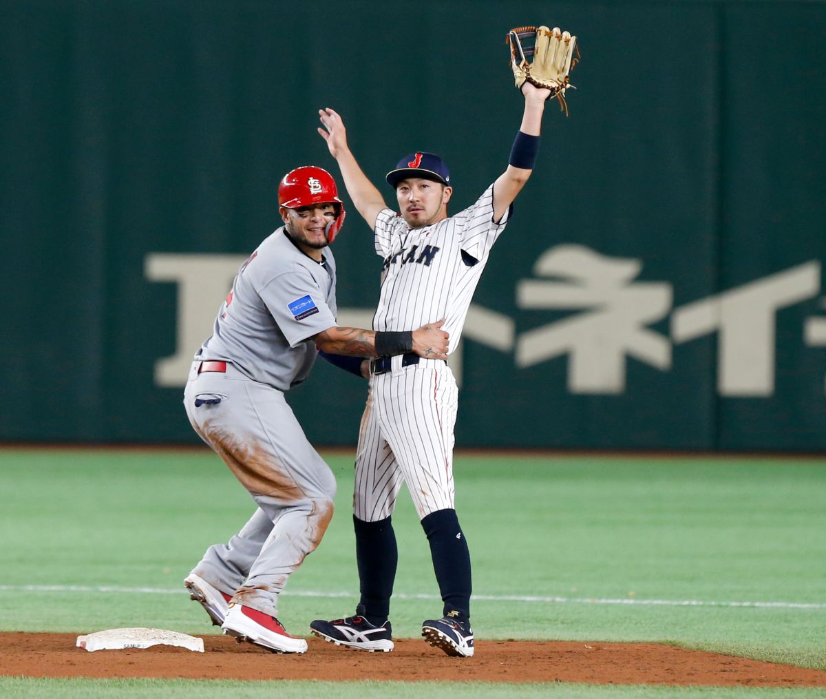 Yadier Molina(左)（圖／美聯社／達志影像）