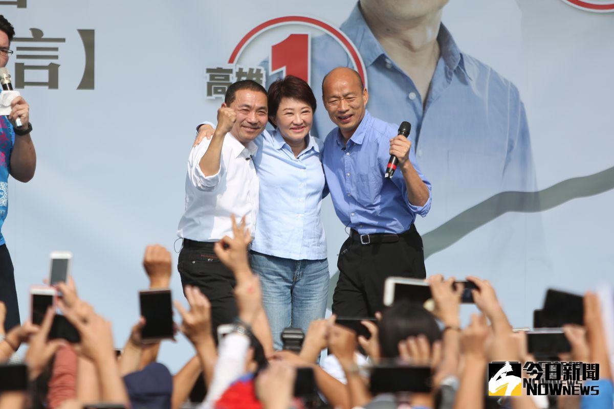 ▲新北市長候選人侯友宜、台中市長候選人盧秀燕、高雄市長候選人韓國瑜三人台中合體，共同連署「城市治理合作宣言」(圖／柳榮俊攝2018.11.15)