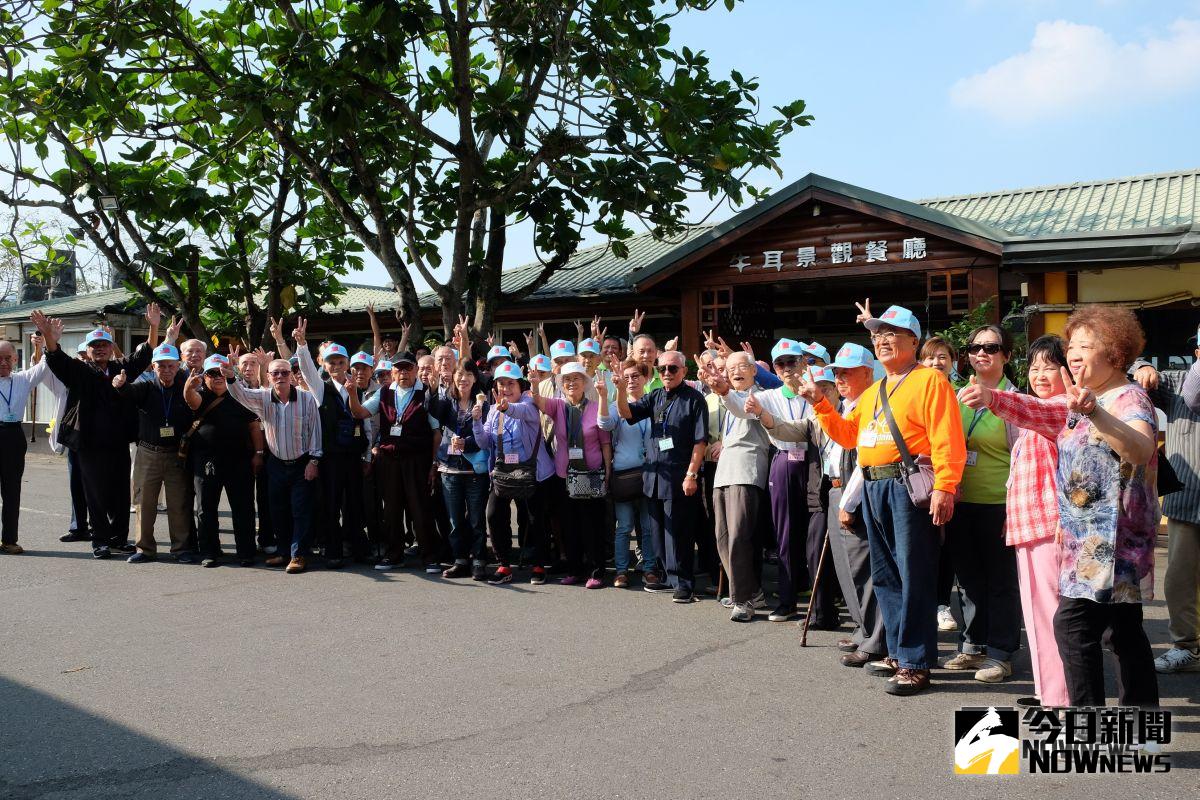 ▲中彰榮家辦理107年下半年住民自強旅遊活動，前往日月潭深度旅遊快樂，絕美湖光山色，讓人不禁讚嘆它的美。（圖／記者陳雅芳攝，2018.11.16)