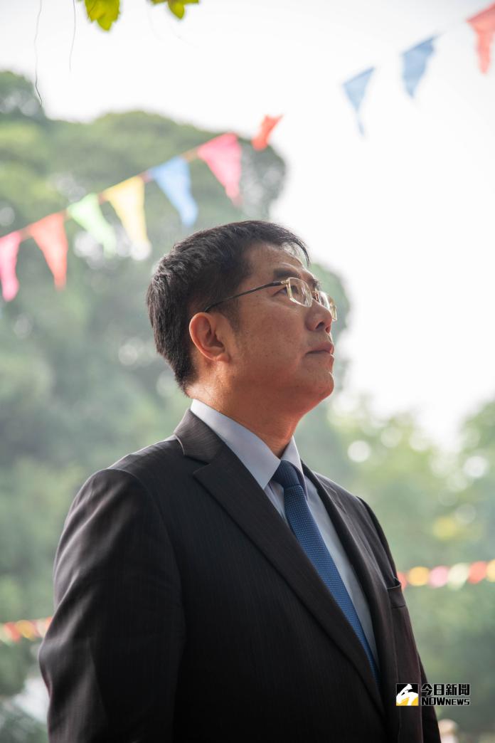 ▲選前最後周末，黃偉哲沒辦大型造勢，跑行程，提教育政見。(圖/記者陳聖璋翻攝)