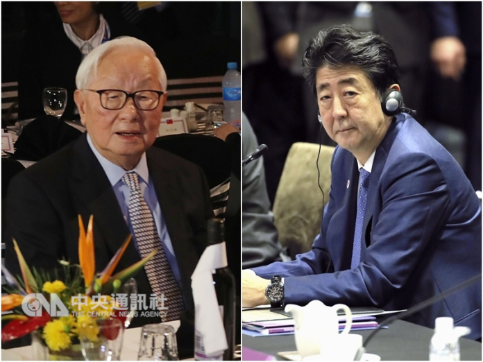 ▲台積電創辦人張忠謀與日本首相安倍晉三在APEC舉行會談。（圖／中央社提供）