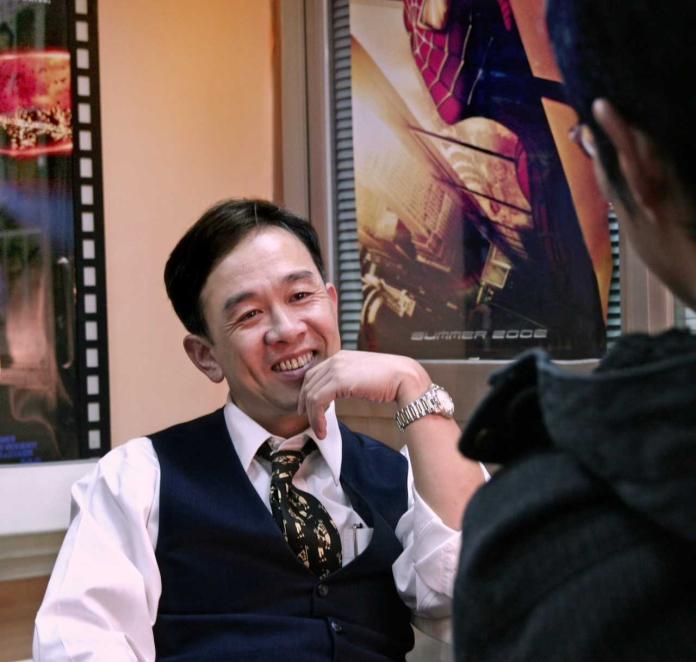 ▲2008年的那場金融海嘯，開啟銀行家羅綸有的電影夢。（圖／羅綸有提供）