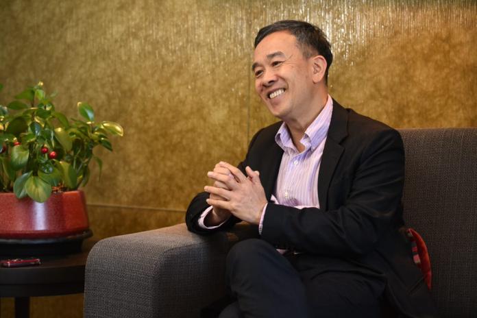 ▲羅綸有說，原本成立電影公司希望拍商業電影，後來發覺跟紀錄片很有緣份，而且都不賺錢。但覺得既然走入電影業，就不該堅持自己的原則，而是要對這行業有一定的尊敬。（圖／記者林柏年攝）