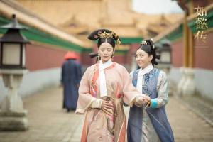 ▲辛芷蕾（中）在《如懿傳》飾演作惡多端的嘉貴妃，因此被廣大台灣觀眾認識。（圖／緯來戲劇台提供）