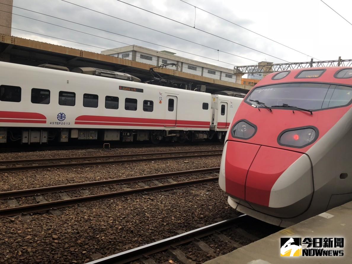 ▲配合周末九合一大選，台鐵開放發售東線新自強號無座票。（圖／記者陳致宇攝）